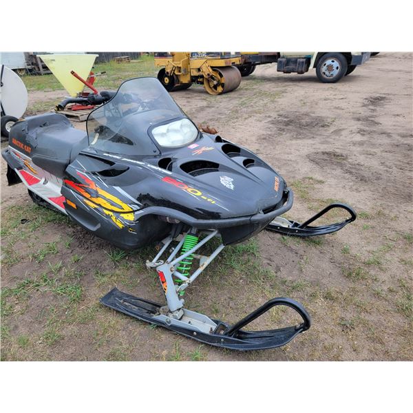 2002 Arctic Cat, CCE 800 EFI, 4271 Km, c/w cover, running order, SN.4UF02SNW52T137951