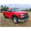 Image 3 : 2005 Chev. 2500 Red, Reg cab, Auto, 4x4, 302,920 Km, Air, Good rubber, rear hitch, Spare. SN.1GCHC24