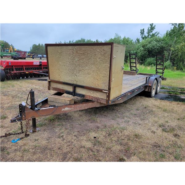 2009 RT 22' Flat Deck c/w ramp, 84" x 22', Approx. 7,000 lb. axles, 2 5/16 bath hitch, SN.2R9ES82D59