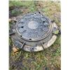 Image 1 : 33" Manhole