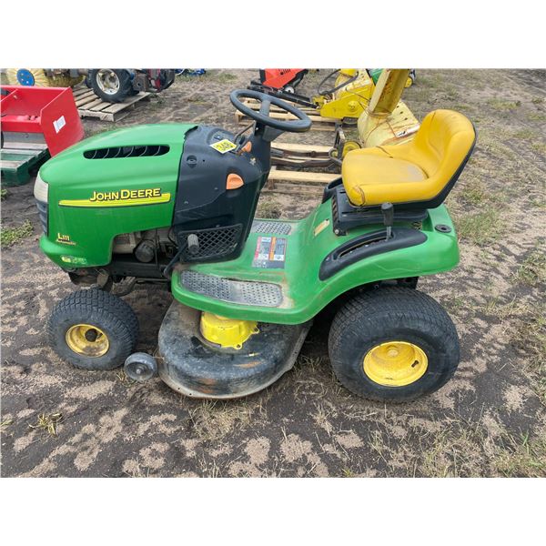 JD- L11 Automatic 42" riding mower, Runs, Used last year, Hydro Drive