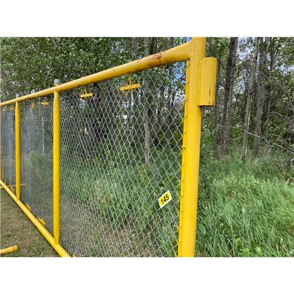 Approx. 7' x 20' Yellow chain-link panel