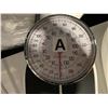 Image 2 : HEALTH-O-METER COMMERCIAL DIAL MEDICAL FLOOR SCALE