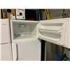 Image 2 : FRIGIDAIRE FFTR1817LW9 WHITE TOP FREEZER REFRIGERATOR