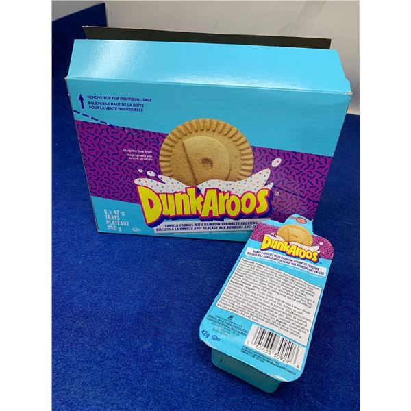 Dunkaroos- Vanilla Cookies with Rainbow Sprinkles Frosting (6 x 42g)