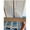 Image 2 : 3 Panel Clermont Door (2' 4" x 6' 8")