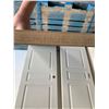 Image 2 : 3 Panel Clermont Door (2' 4" x 6' 8")
