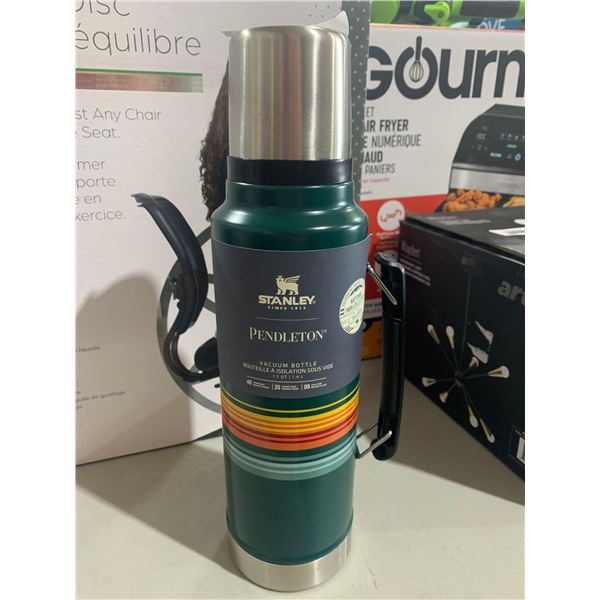 Stanley Pendleton Vacuum Bottle 1.4L