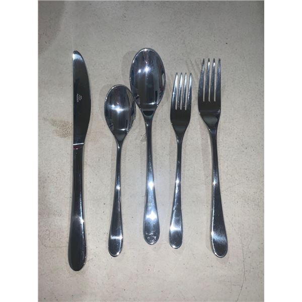 Mikasa Brynley Flatwear