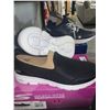 Image 3 : Sketchers Womans Size 11 Black Shoes