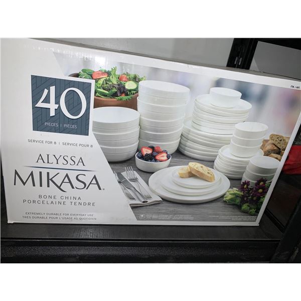 Mikasa Alyssa 40 Piece Service for 8 Bone China
