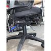 Image 4 : Black Adjustable, Upholstered Office Chair on Castors