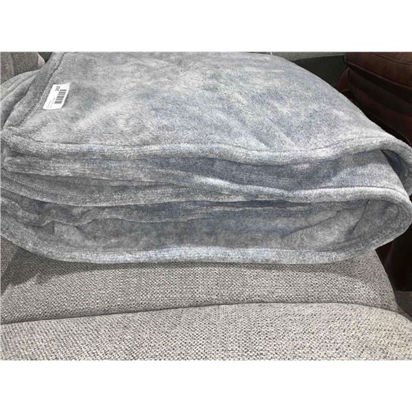 Queen Size Plush Bed Blanket - Gray