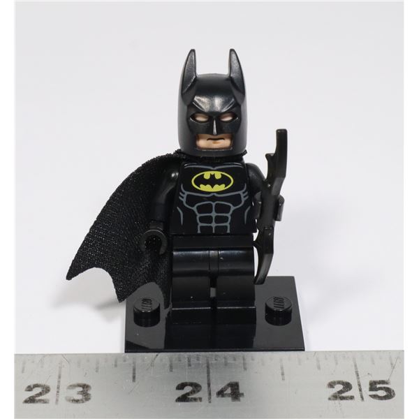 #518 LEGO MINIFIGURE LEGO MINI-FIGURE BATMAN DC