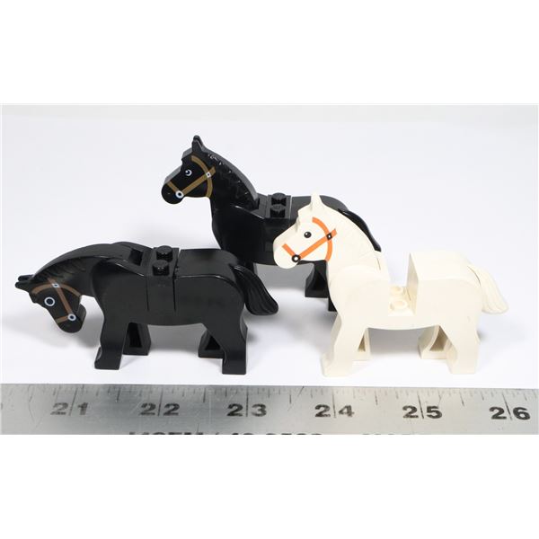 #534 LEGO MINIFIGURE LOT OF 3 LEGO VINTAGE