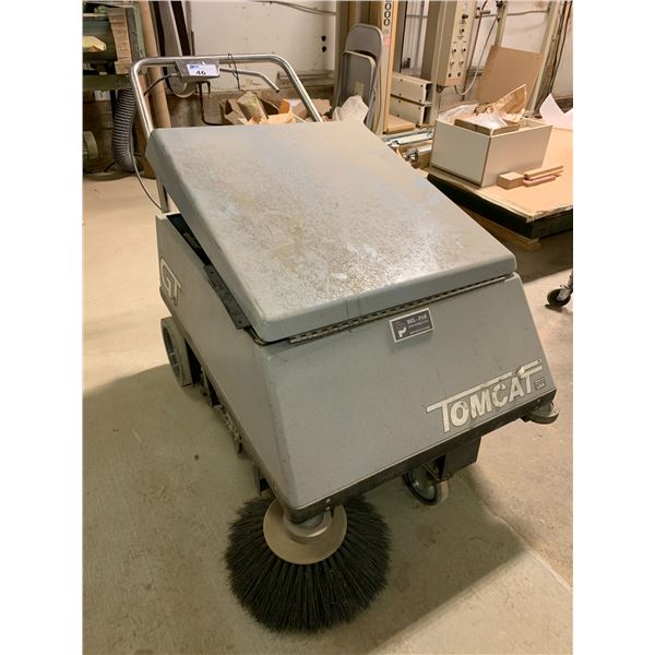 TOMCAT GT ELECTRIC/RE-CHARGEABLE FLOOR SWEEPER