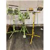 Image 1 : GROUP OF 3 PEDESTAL WORK LIGHTS