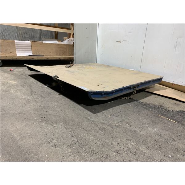 APPROX.5FT X 5FT  LOADING DOCK PLATE