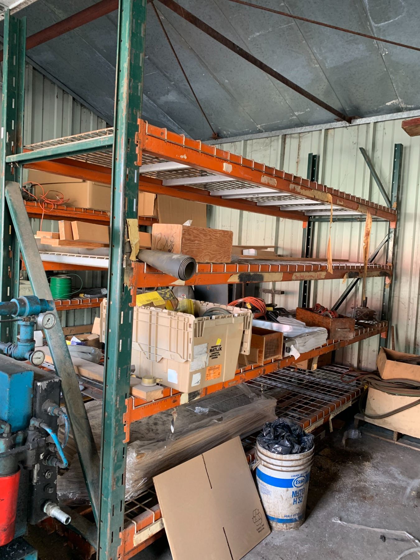 1 BAY OF GREEN & ORANGE PALLET RACKING-CONTENTS INCLUDED **MUST TAKE ...