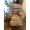 Image 2 : Lazy Boy Beige/Taupe Leather Reclining Chair