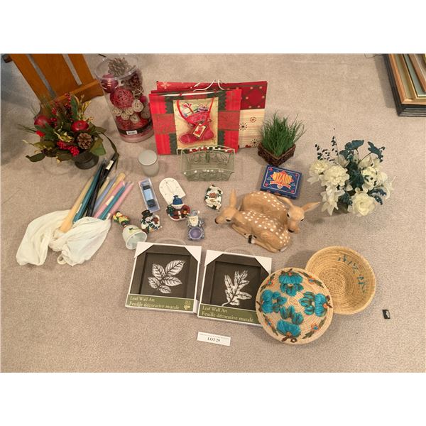Leaf Wall Art Deer Ceramic Figurine, Silk Flowers & Plants  Christmas Ornaments, Bags, Woven Basket,
