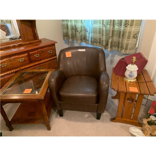 Brown Leather Accent Chair, Wood Side Table w Apple Cutout, Blue & White Accent Lamp s 2 Burgundy Sh