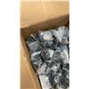 Image 2 : 50 PAIRS OF NEW CASTERS