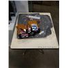 Image 1 : LOT OF NEW WORK GLOVES CAULKING AND FLOOR MATS