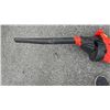 Image 8 : BLACK AND DECKER BLOWER WITH PRO PULSE WEED TRIMMER BOTH WORKING