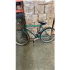 Image 1 : GREEN RALEIGH BIKE