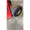 Image 2 : RED 2 WHEEL DOLLY