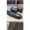 Image 1 : 2 HOMIDO VR HEADSETS AND QUIKPOD