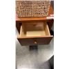 Image 2 : PINE 2 DRAWER NIGHTSTAND