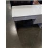 Image 2 : WHITE GLASSTOP DESK