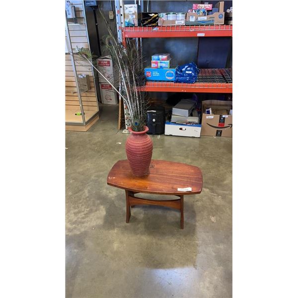 MCM END TABLE AND POTTERY VASE