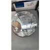 Image 2 : METAL LANTERN WITH PANEL MIRROR AND BRASS TABLE LAMP WITH MARBLE BASE