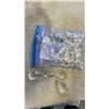 Image 2 : 34 HANGING CRYSTALS AND BAG OF CHANDLIER HANGINGS