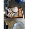 Image 8 : LOT OF BAKEWARE, RICE COOKER AND SERVING PIECES