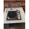 Image 2 : TOSHIBA SR-230 TURNTABLE