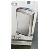 Image 2 : AS NEW INSIGNIA 14,000 BTU PORTABLE AIR CONDITIONER - TESTED AND WORKING