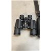 Image 2 : 3 PAIRS OF BINOCULARS