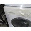 Image 2 : Frigidaire Clothes Washer and Dryer