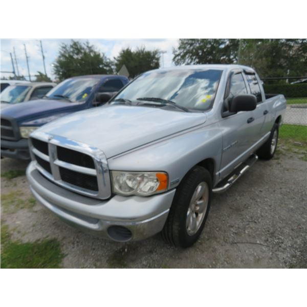 2004 Dodge Ram 1500 SLT X-Cab 4-Dr. S/B  P/U