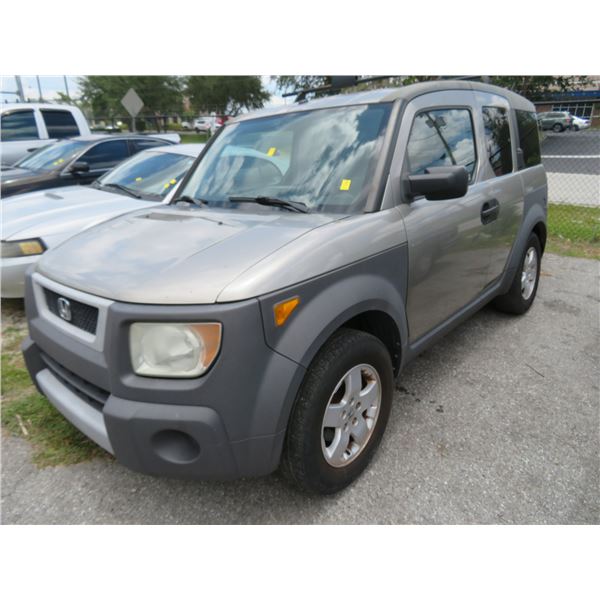 2004 Honda Element 5-Dr. CUV