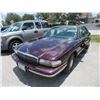 Image 1 : 1996 Buick Park Ave. Sedan