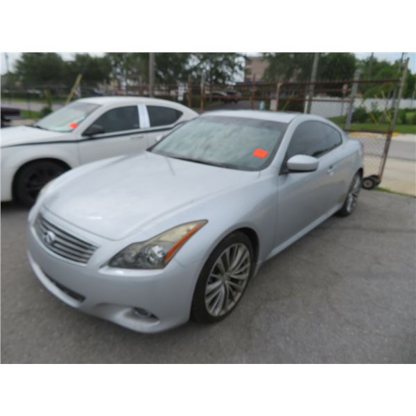 2013 Infinity G37 Coupe, Silver/Bone Lthr, Auto, A/C, Stereo/CD/Media, PW, PL, PM, PS, CC, PSR, Tint