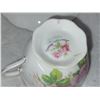 Image 5 : LOT OF 2 ROYAL ALBERT AMERICAN BEAUTY TEACUP AND SAUCER SET