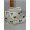 Image 4 : QUEEN ELIZABETH II 1978 IITH COMMONWEALTH GAMES CUP AND SAUCER SET