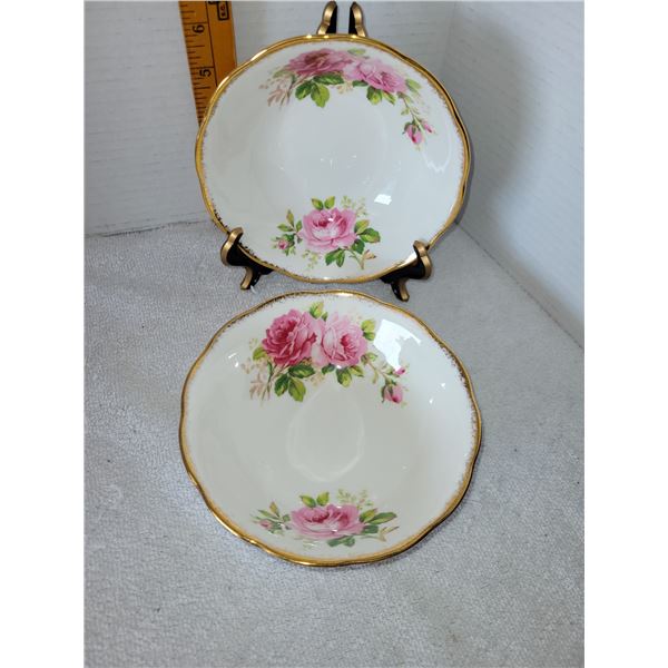 ROYAL ALBERT AMERICAN BEAUTY LOT OF 2 CEREAL BOWLS