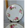 Image 2 : ROYAL ALBERT AMERICAN BEAUTY LOT OF 2 DINNER PLATES